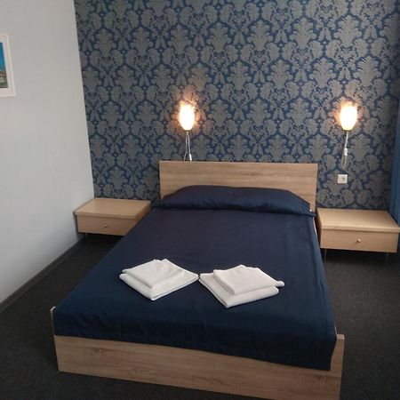 Alex Hotel Кохтла-Ярве Экстерьер фото